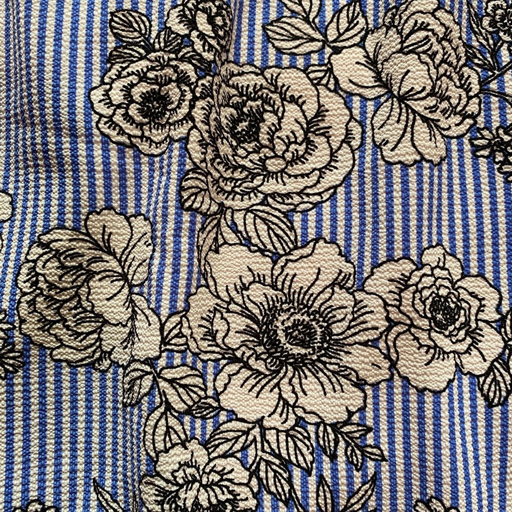 Size: 8 (girls), color: blue and white stripes with flowers around